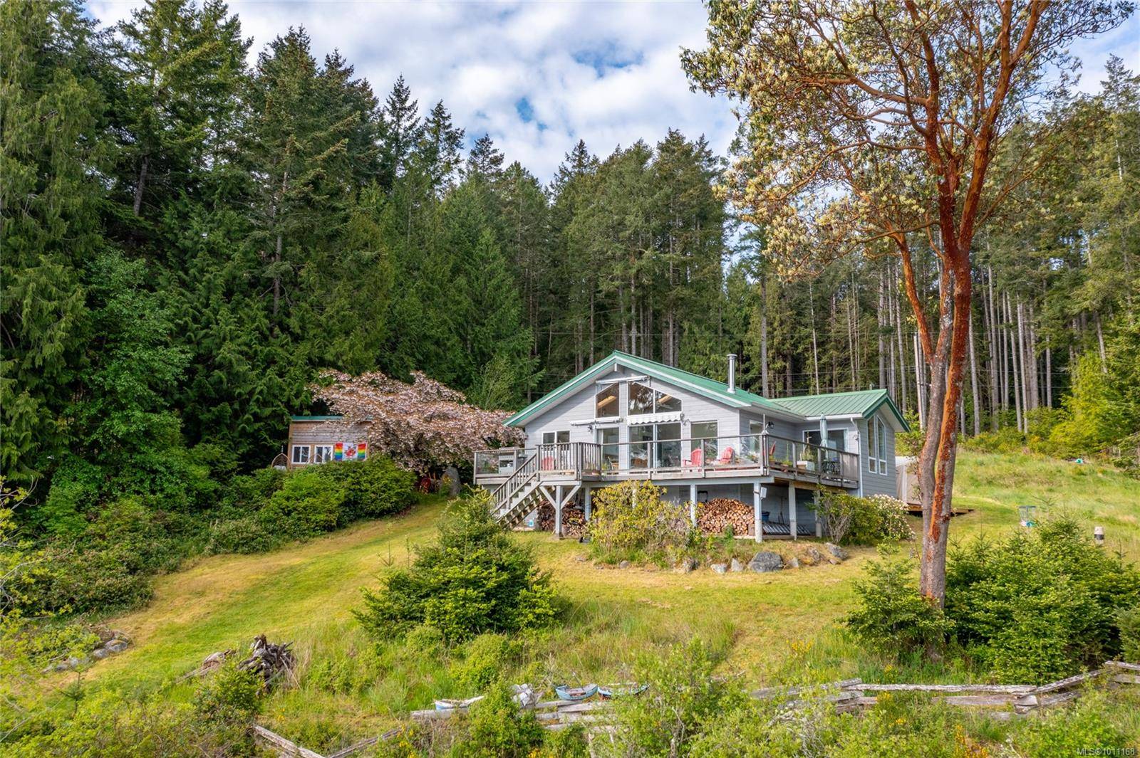 Pender Island, BC V0N 2M1,3210 Armadale Rd