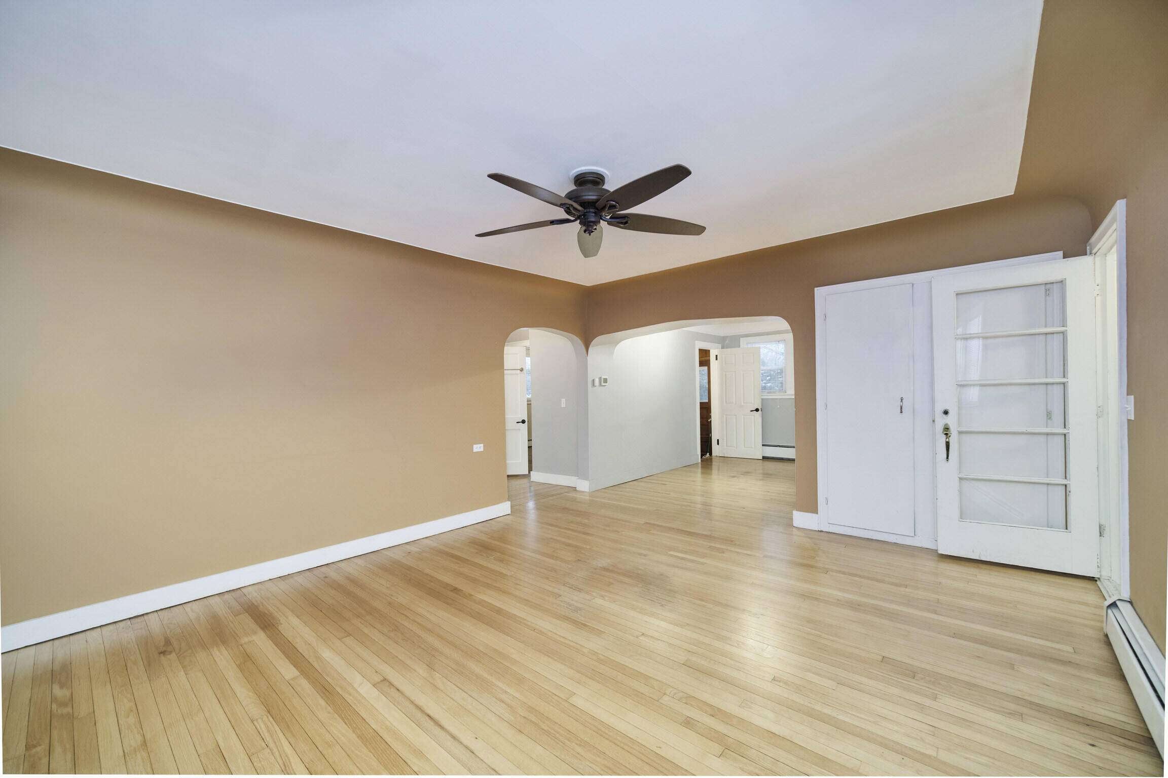 Manistee, MI 49660,216 1st AVE