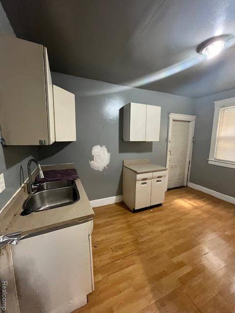 Detroit, MI 48207,4427 Helen ST