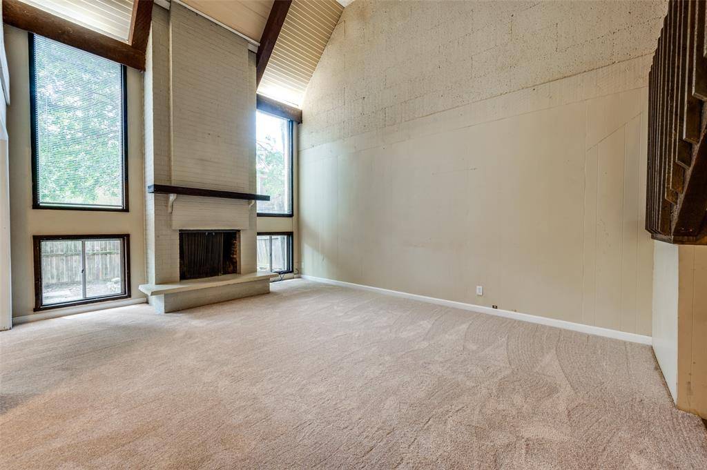 Denton, TX 76205,412 Hollyhill Lane