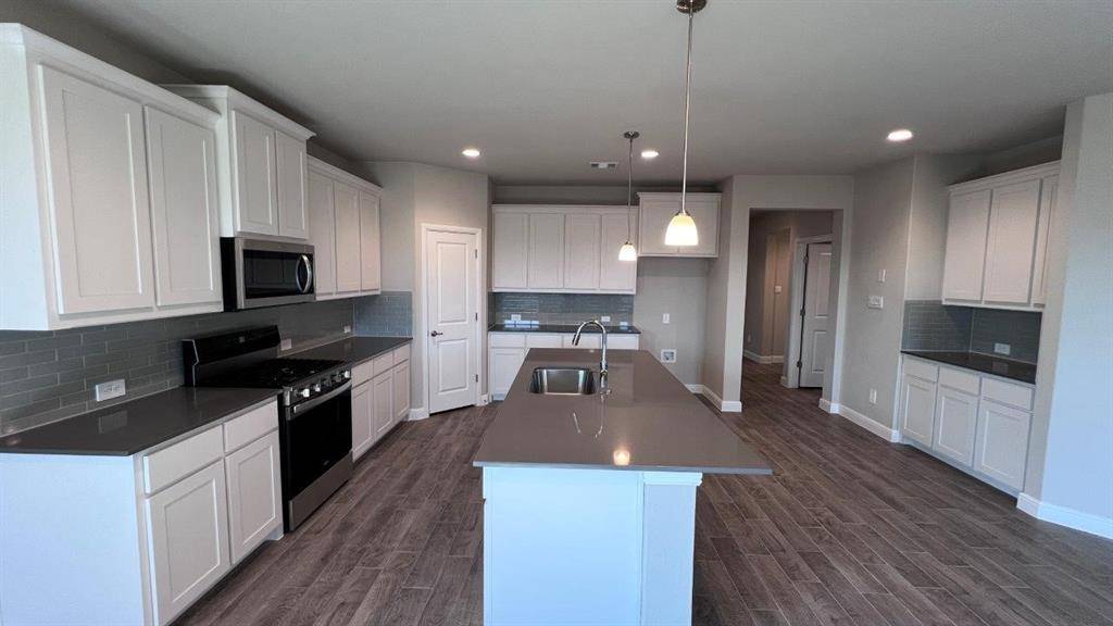 Rhome, TX 76078,109 MEDINA Lane