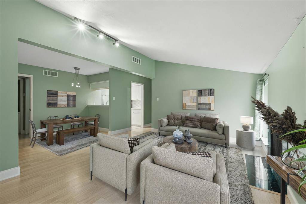 Dallas, TX 75244,12824 Midway Road #2136