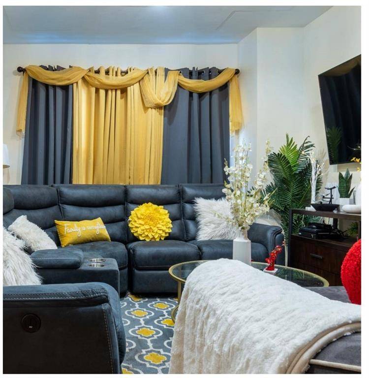 Brooklyn, NY 11203,783 Linden BLVD