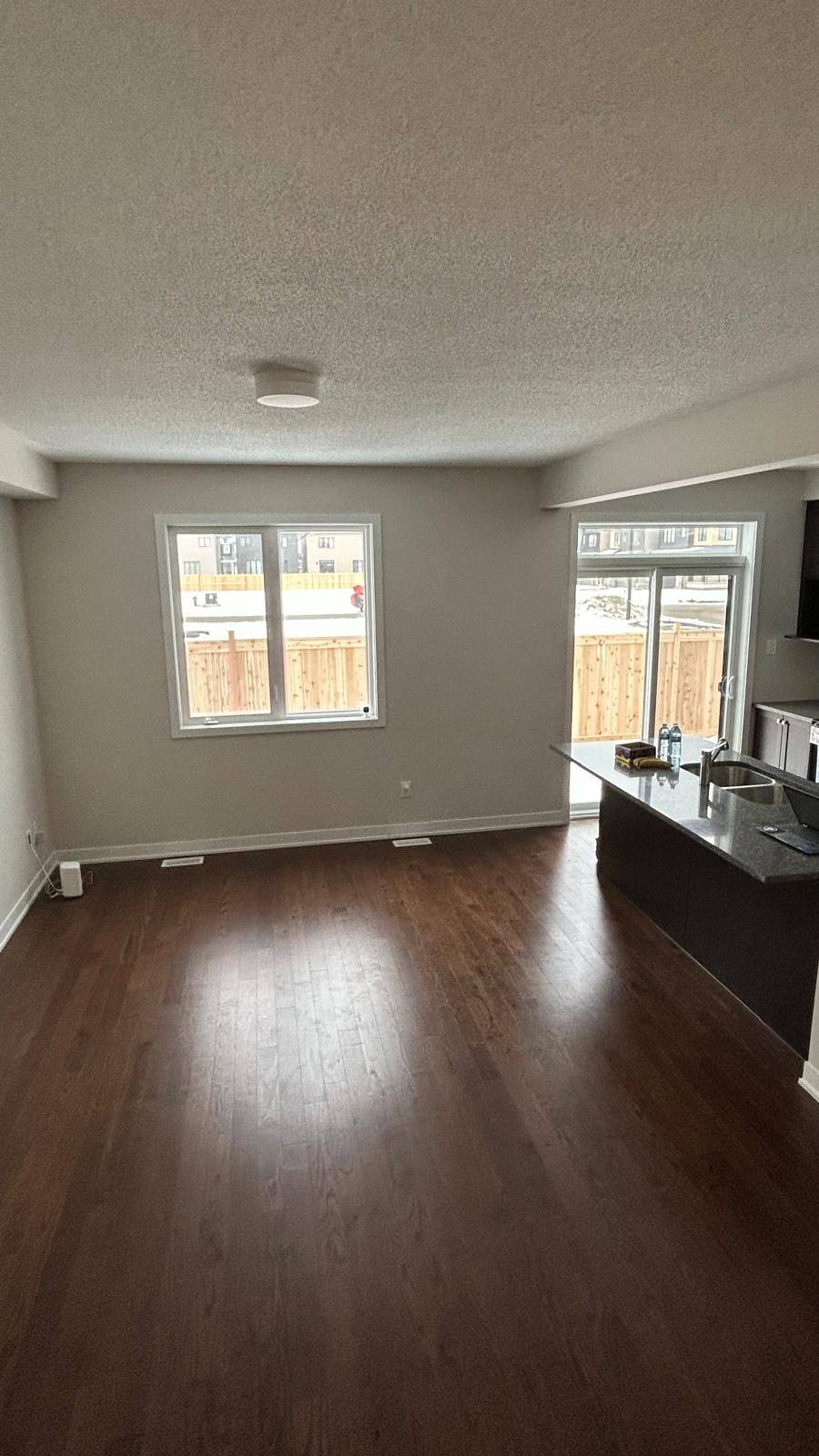 Kanata, ON K2W 0N3,527 Galanthus WALK