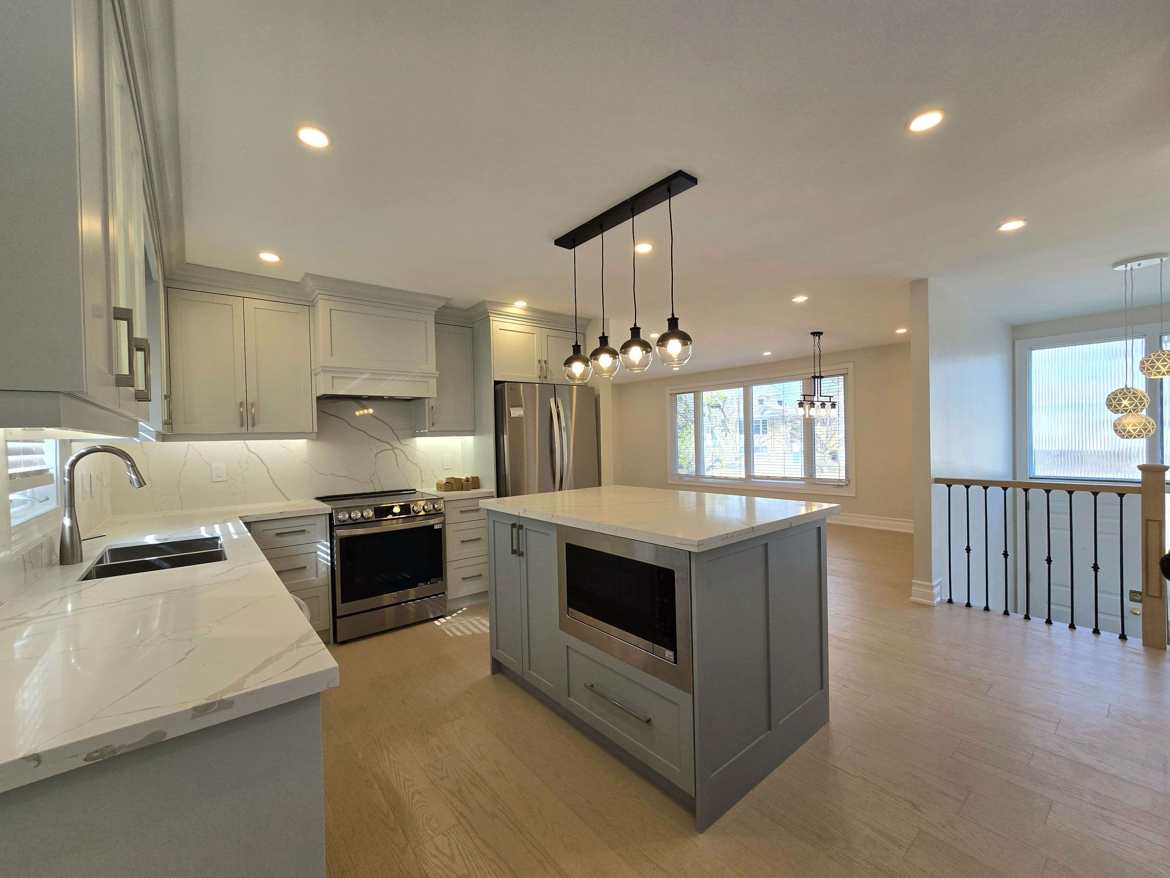 Toronto C15, ON M2K 2W9,38 Ambrose RD #Upper