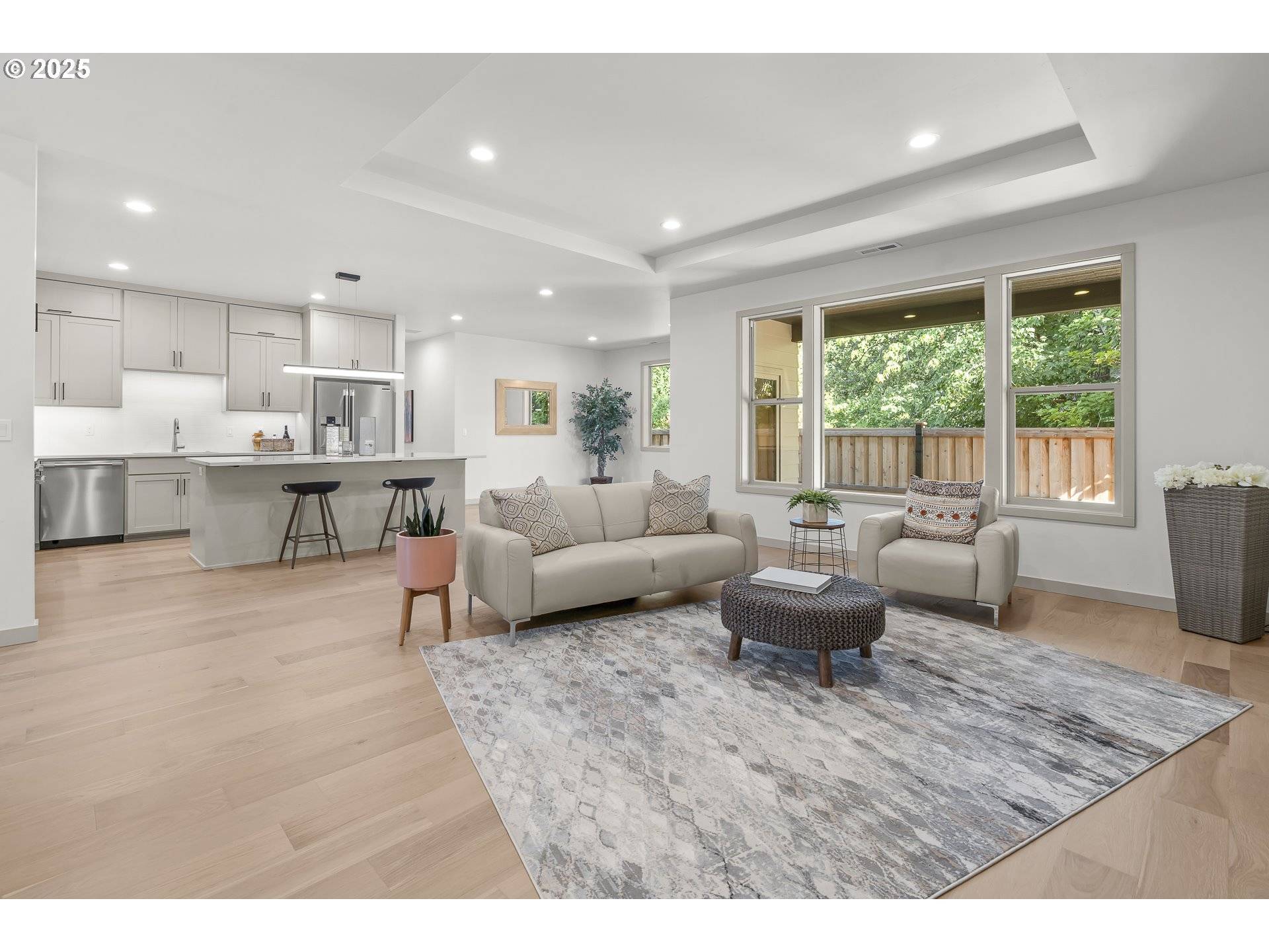 Springfield, OR 97477,955 OAK MEADOWS PL