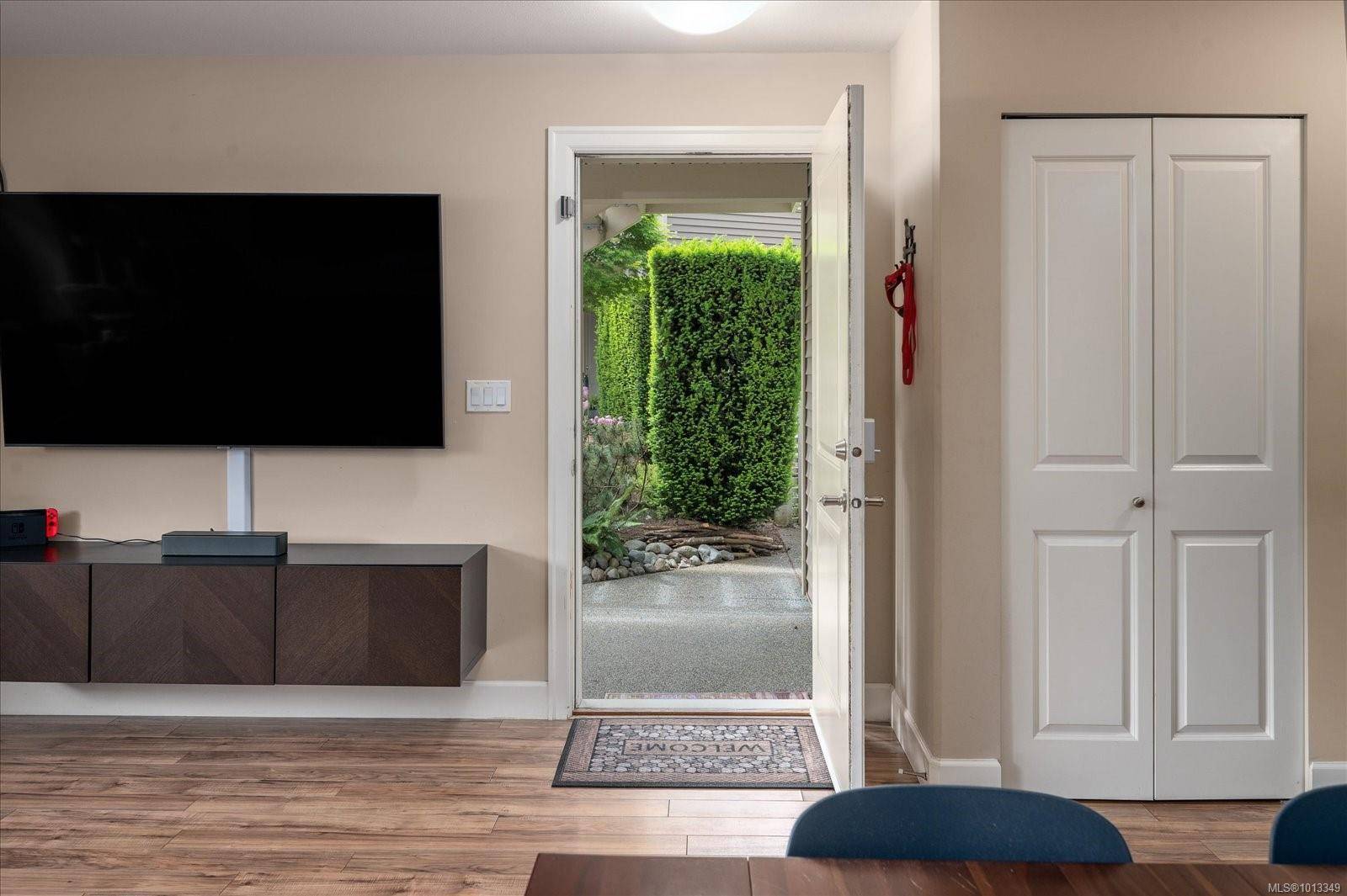 Nanaimo, BC V9T 0E6,4454 Hedgestone Pl #101