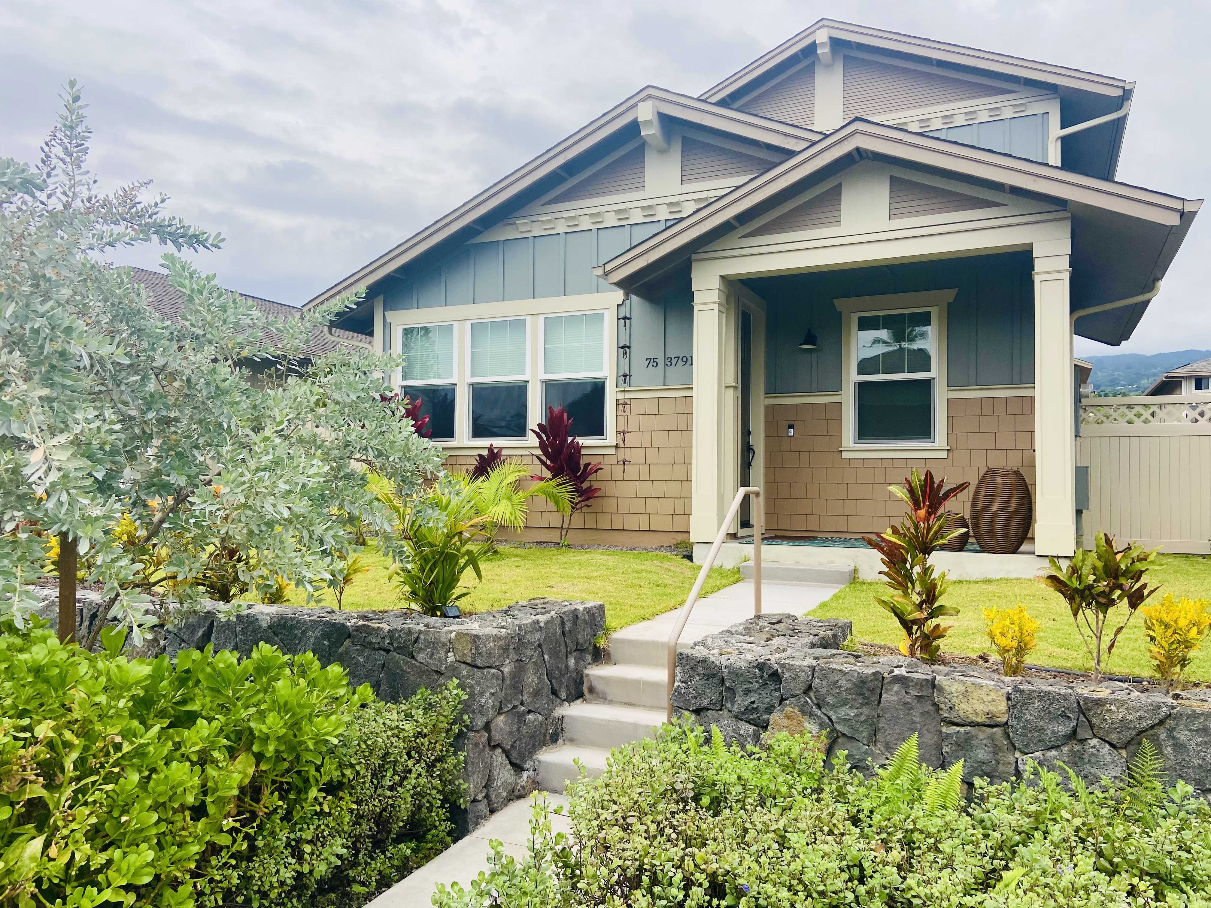 Kailua-kona, HI 96740,75-3791 LEIALII LP