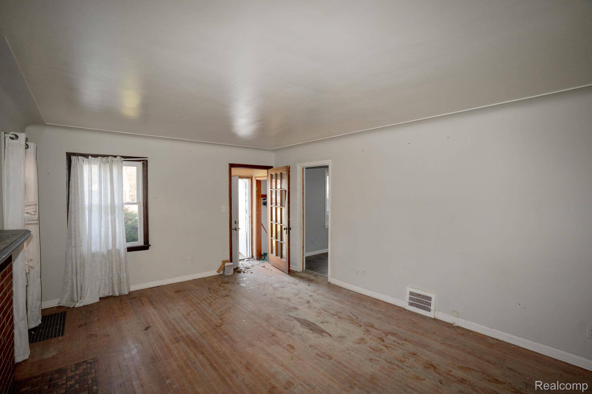 Detroit, MI 48223,13567 Penrod ST