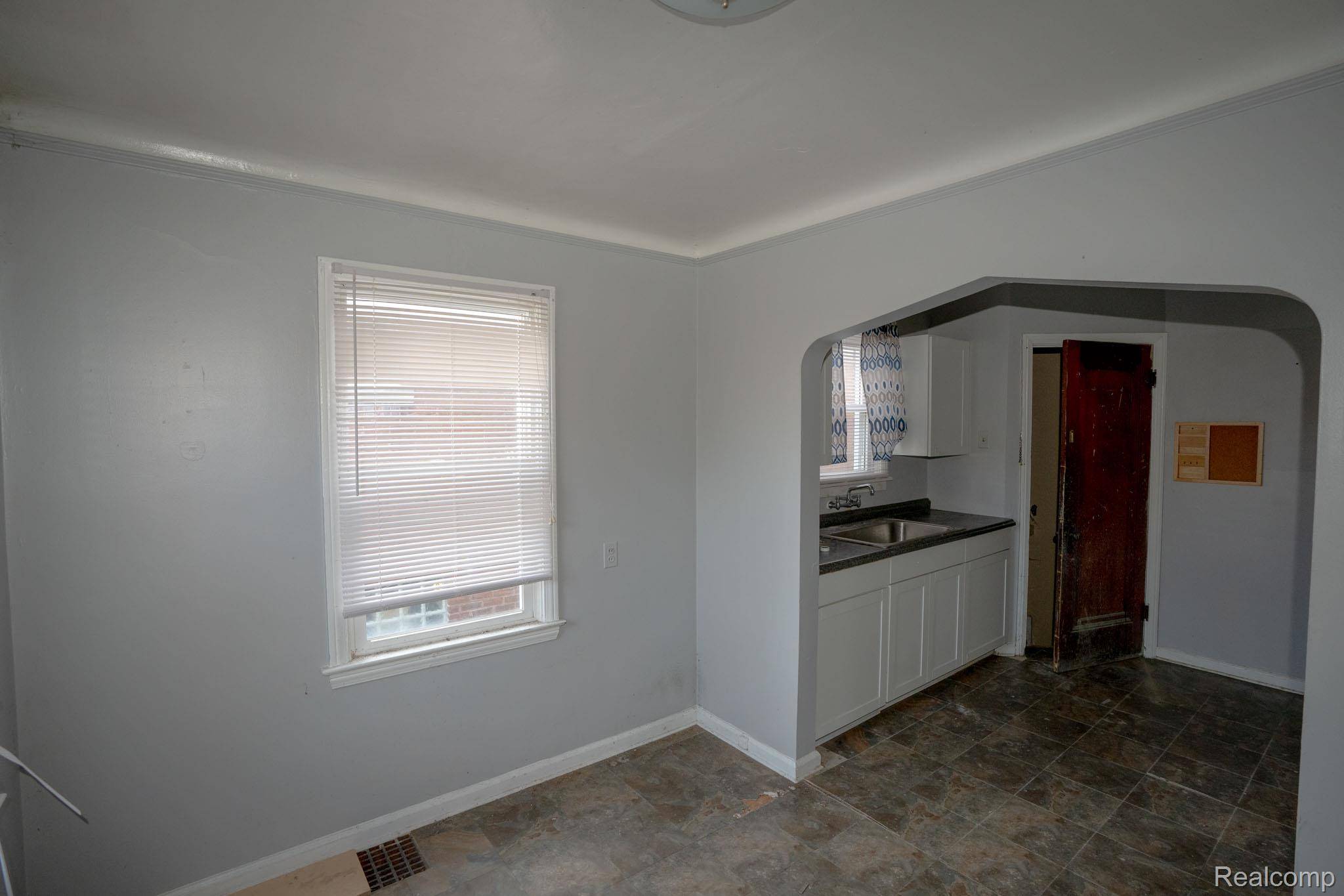 Detroit, MI 48223,13567 Penrod ST