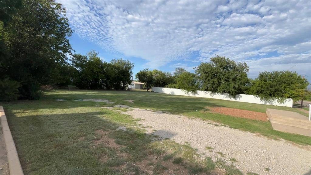 Coleman, TX 76834,505 E Walnut Street