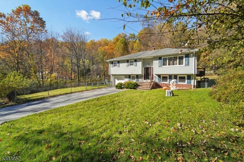 Vernon Twp., NJ 07418,5 Zinnia Dr