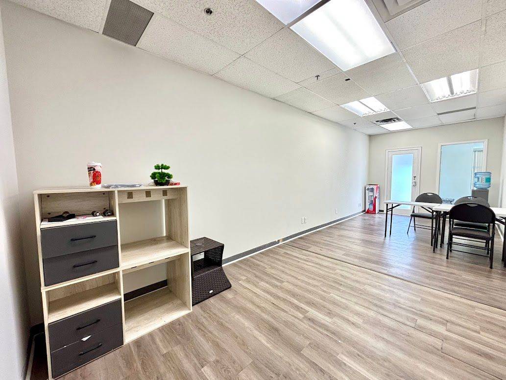 Richmond Hill, ON L4B 3N6,40 Vogell RD #6