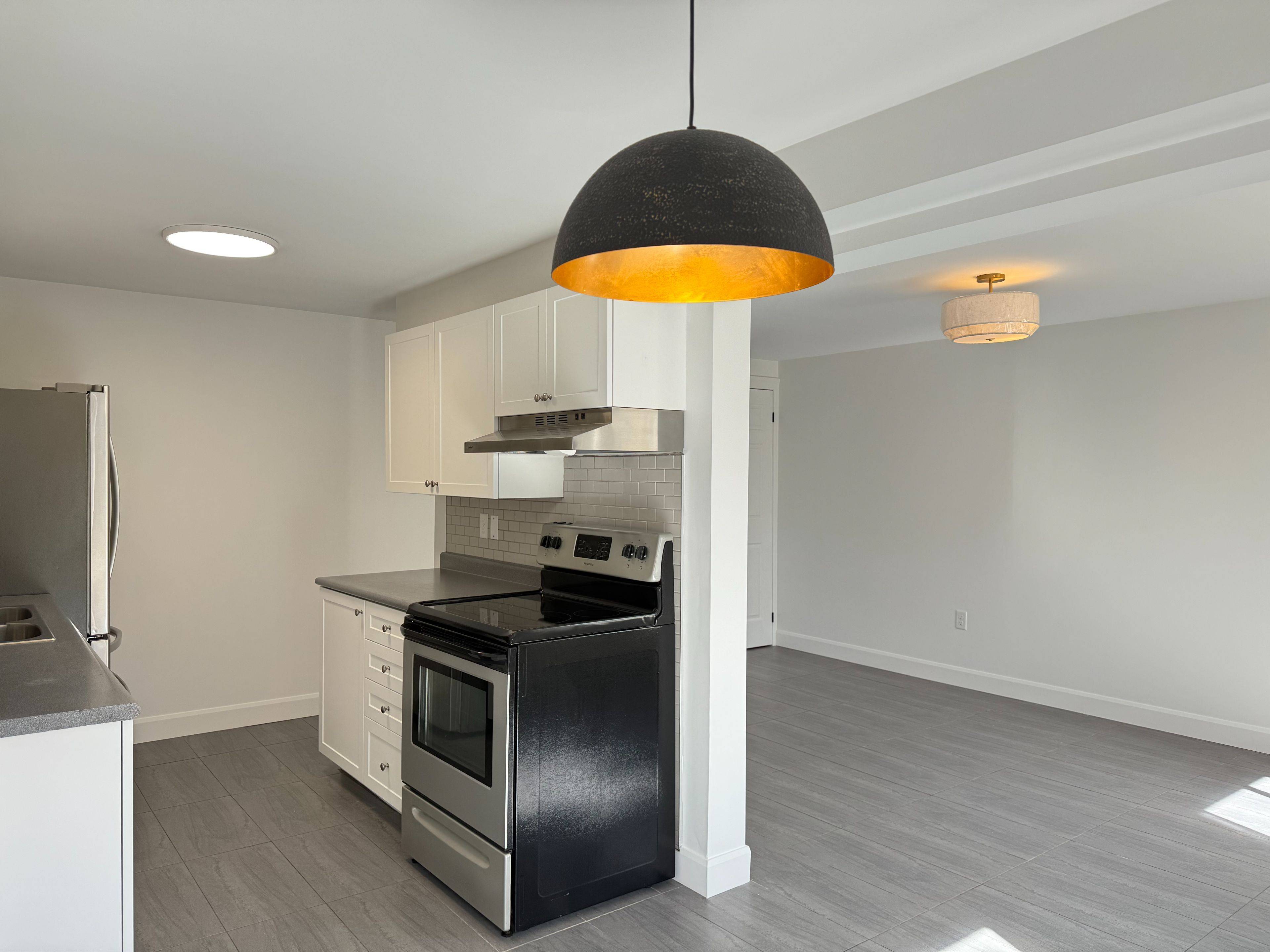 Barrie, ON L4N 5S9,137 Courtney CRES