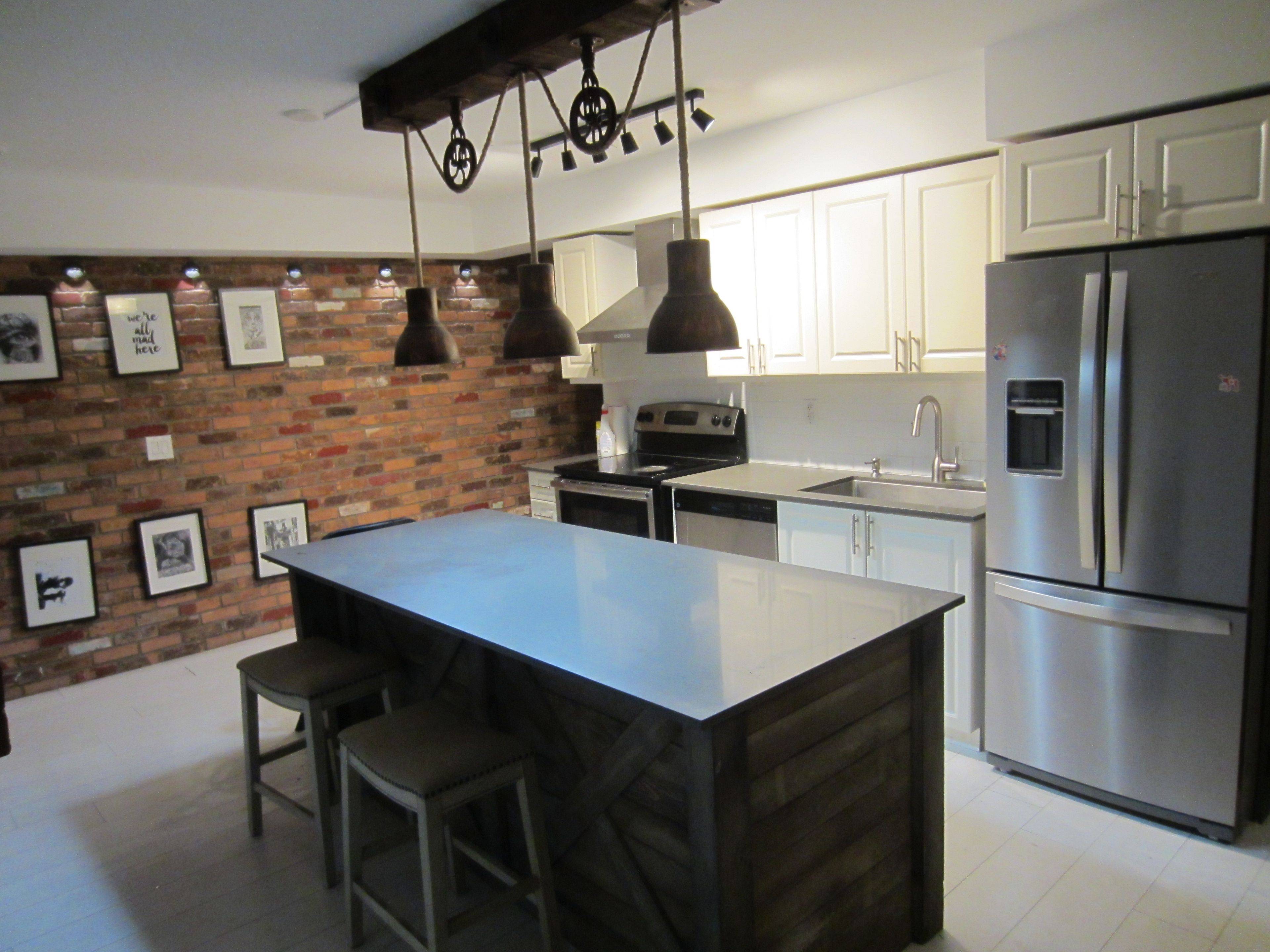 Toronto W04, ON M6A 0B6,830 Lawrence AVE W #1113