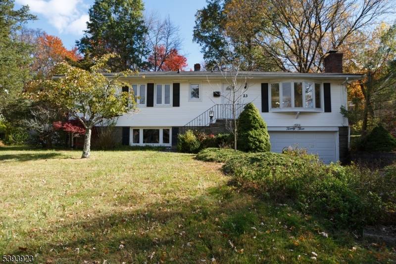 Livingston Twp., NJ 07039,23 Winans Rd