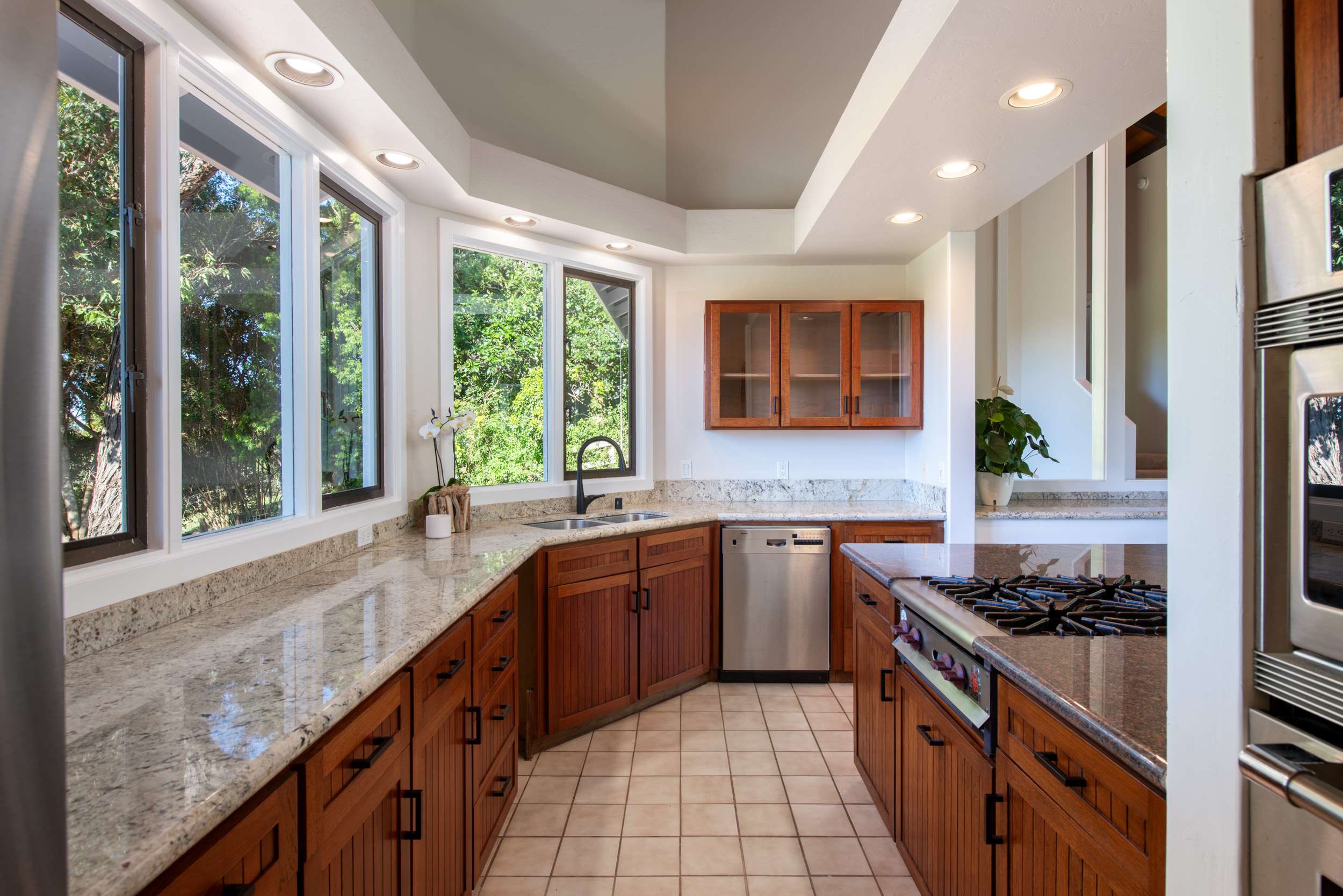 Kamuela, HI 96743,65-1220 HOKUULA RD