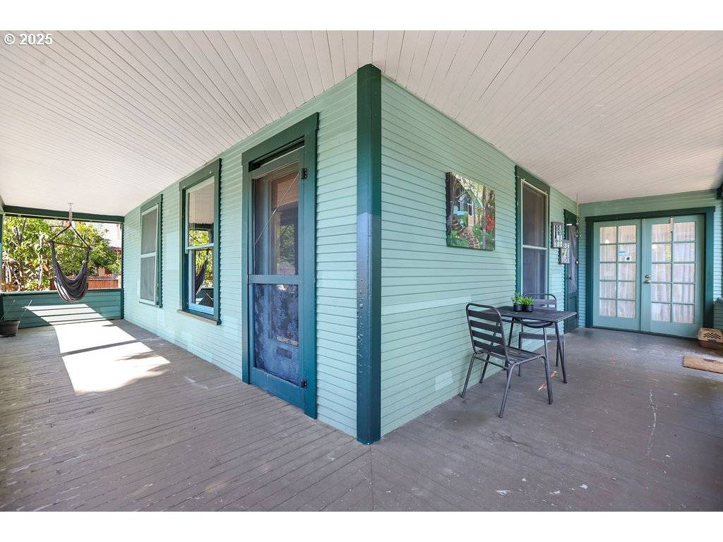 Cottage Grove, OR 97424,1132 ASH AVE