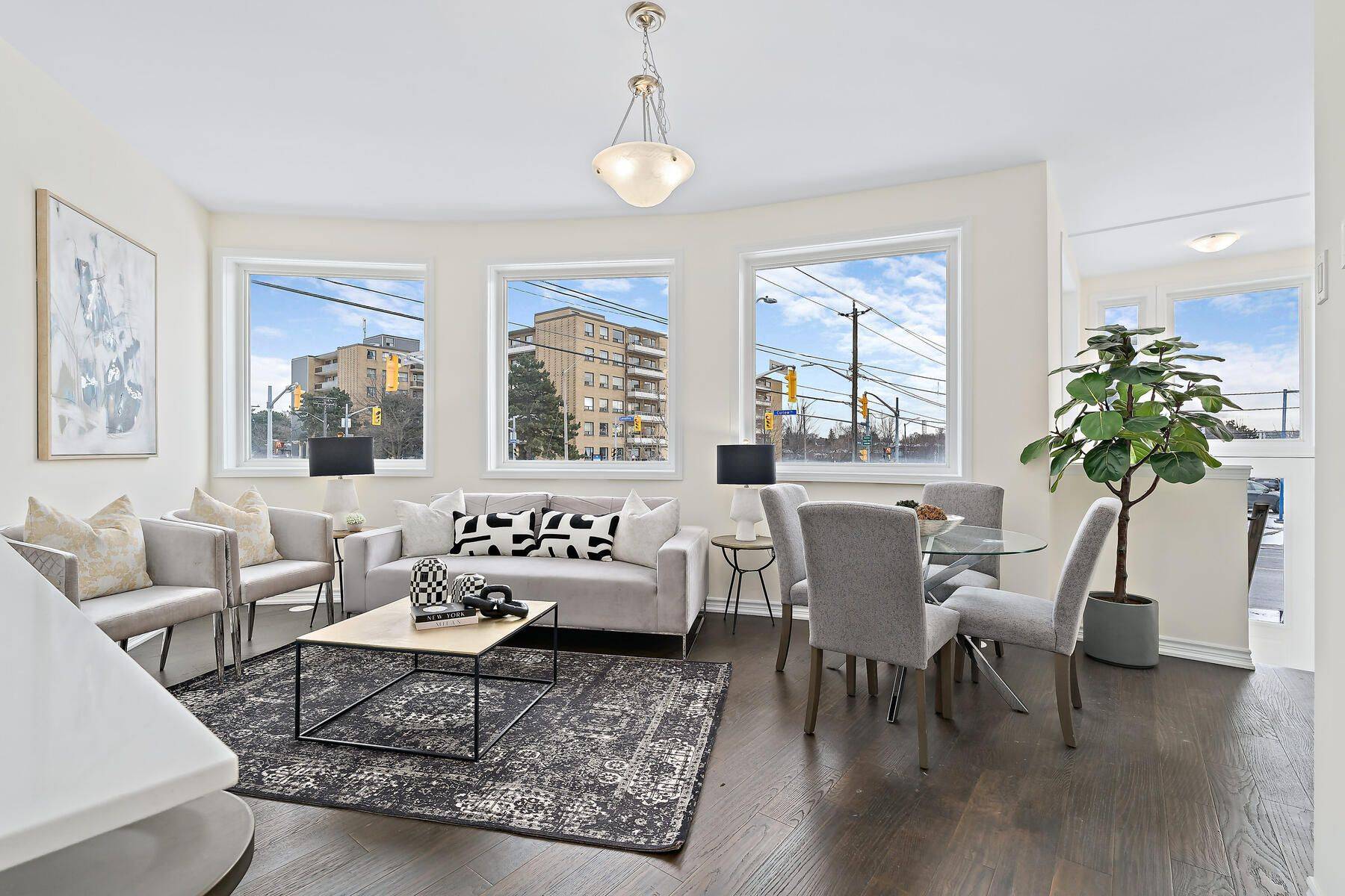 Toronto C13, ON M3A 0A8,2 Curlew DR