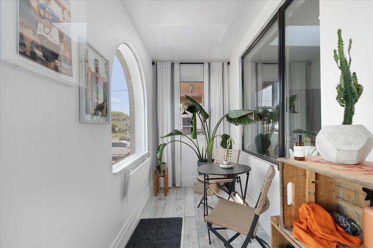 Hamilton, ON L8L 4X8,575 Mary ST