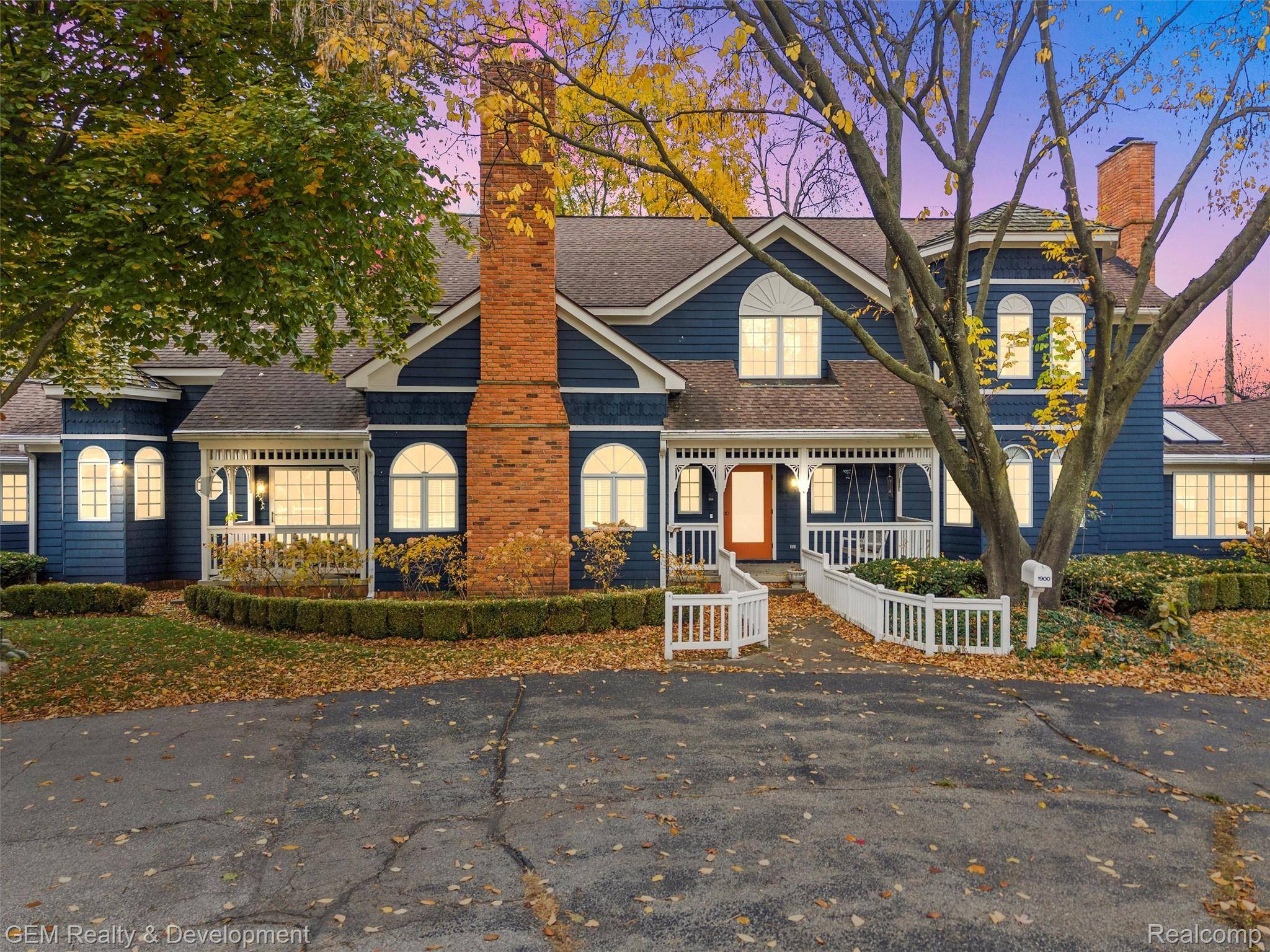 Bloomfield Hills, MI 48304,1900 Tiverton RD