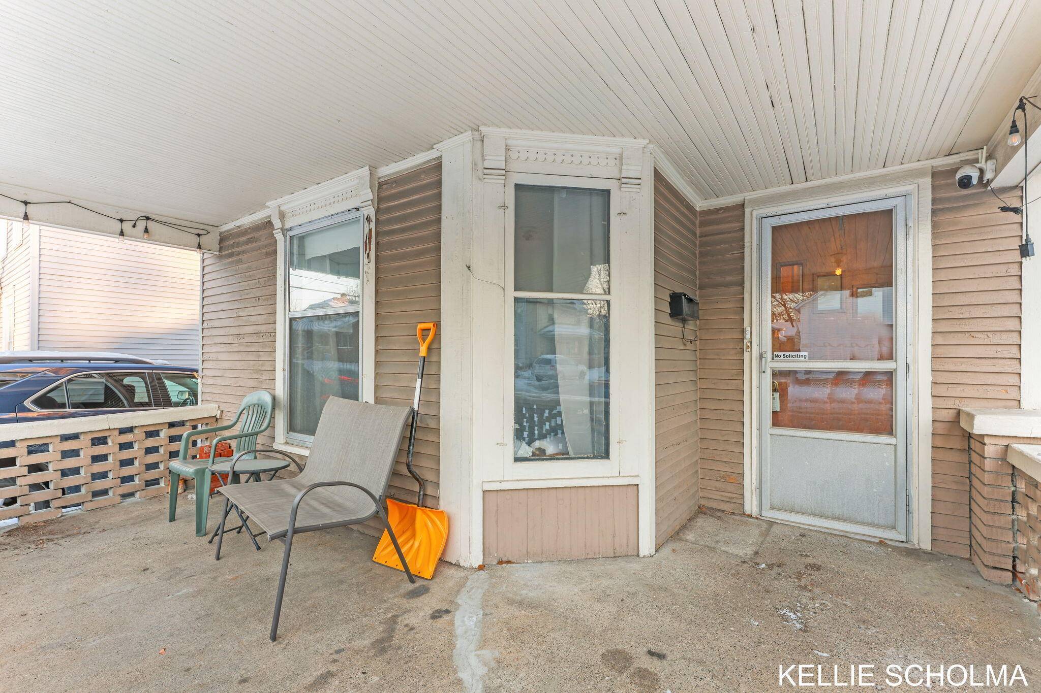 Grand Rapids, MI 49504,560 Lane AVE NW