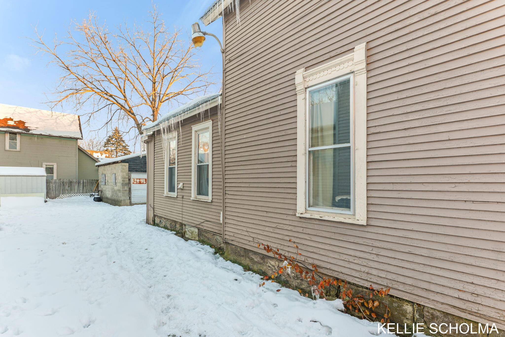 Grand Rapids, MI 49504,560 Lane AVE NW