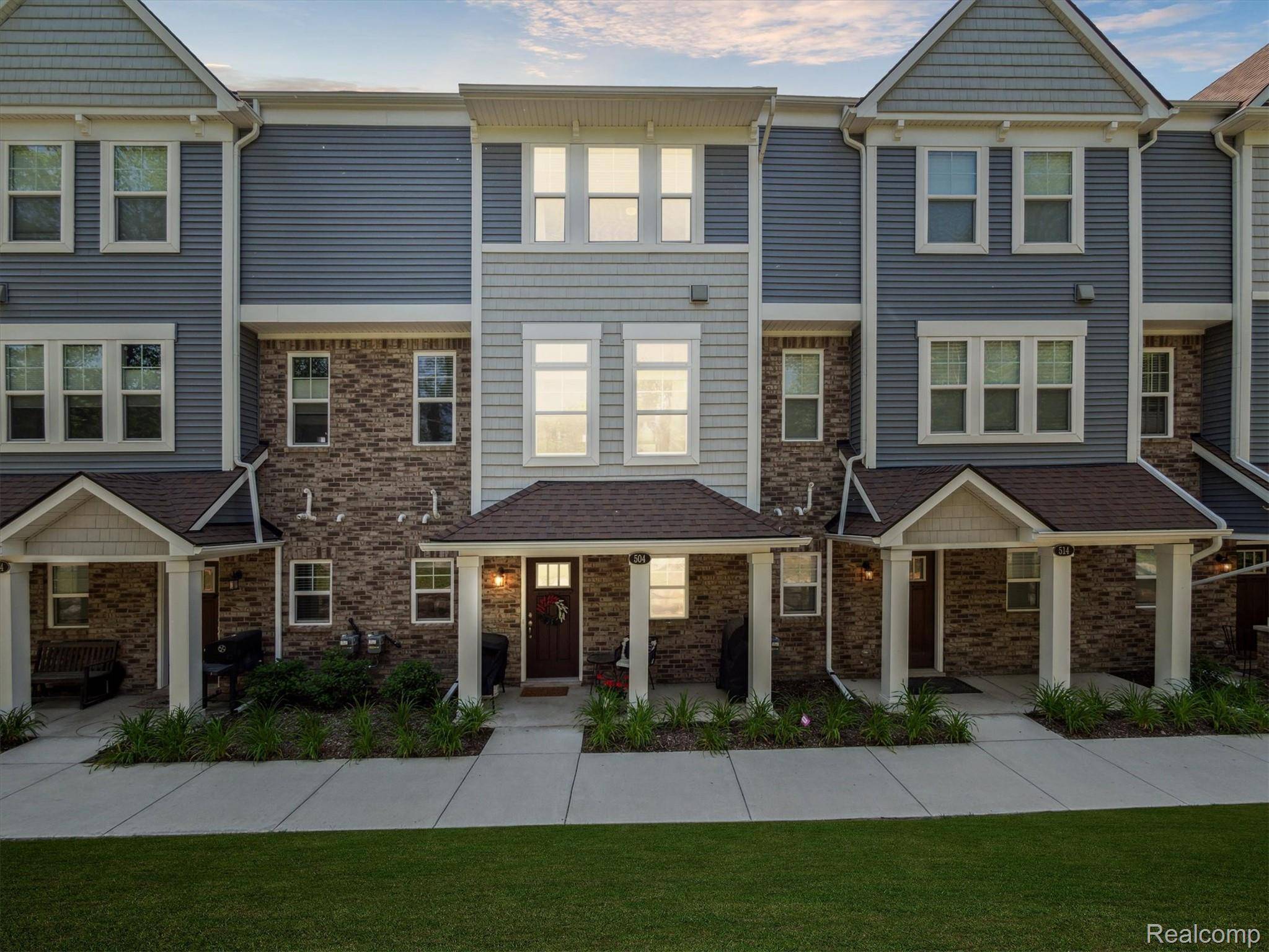 Brighton, MI 48116,504 Anne AVE