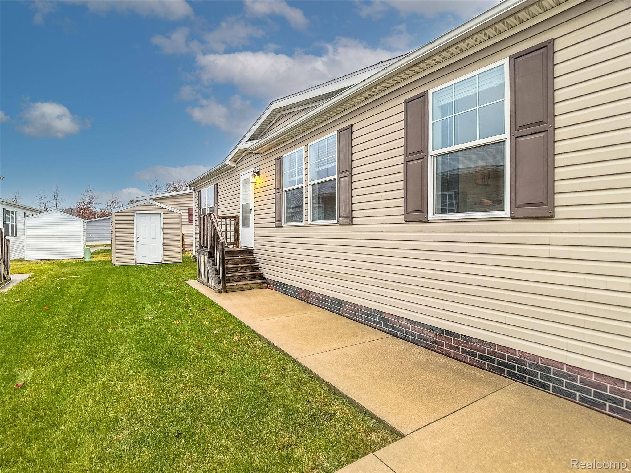 Fenton, MI 48430,6267 Imperial Dr.