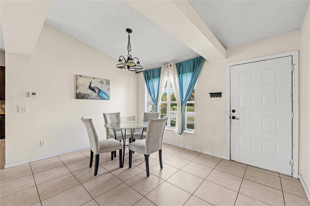 Port St Lucie, FL 34983,1998 SE Esterbrook St