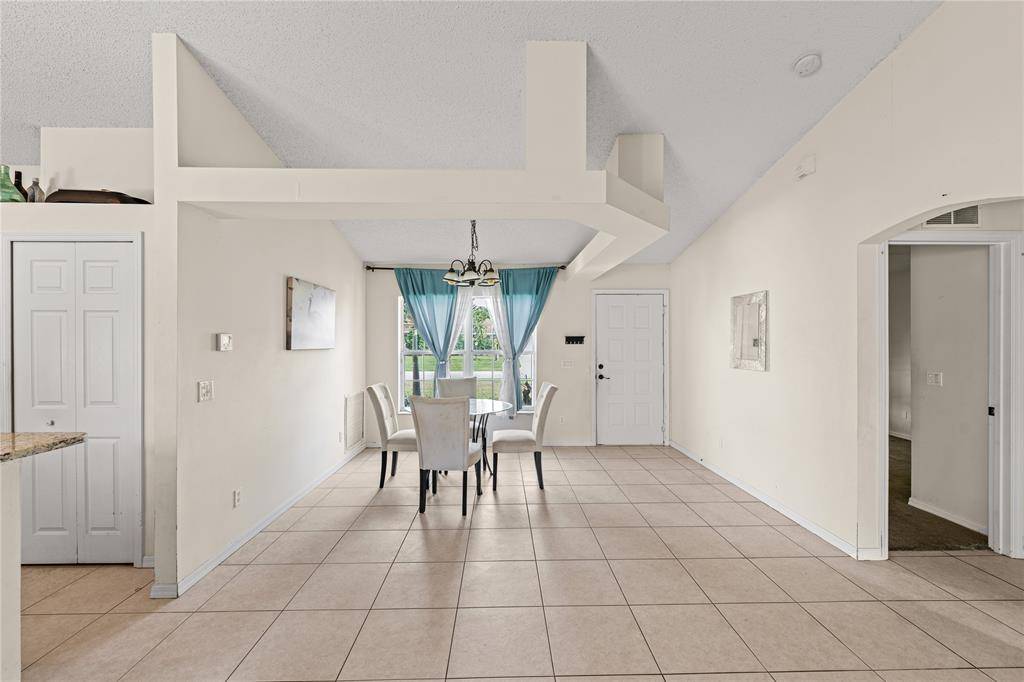 Port St Lucie, FL 34983,1998 SE Esterbrook St