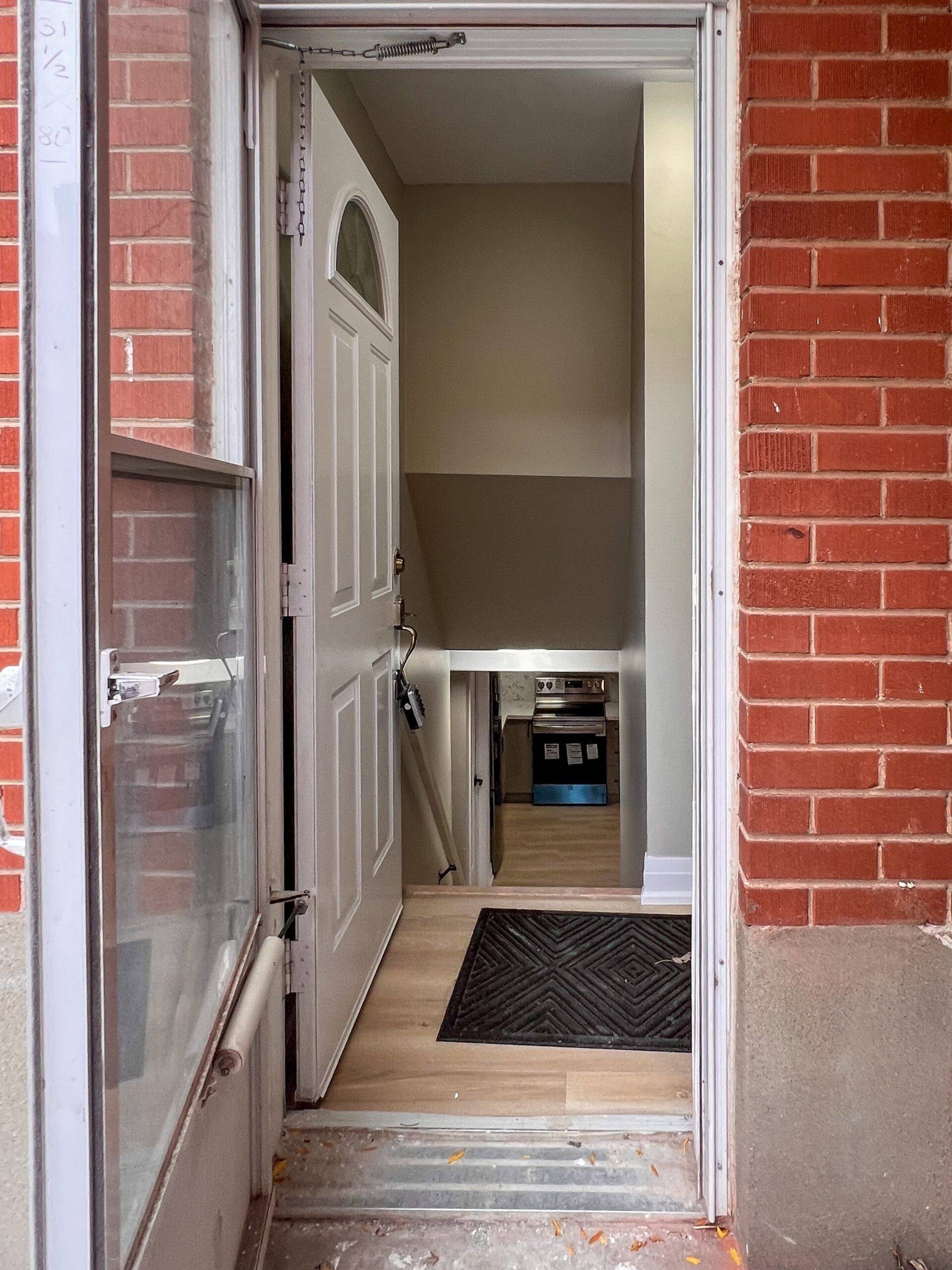 Mississauga, ON L5N 1B7,30 Swanhurst BLVD #Lower