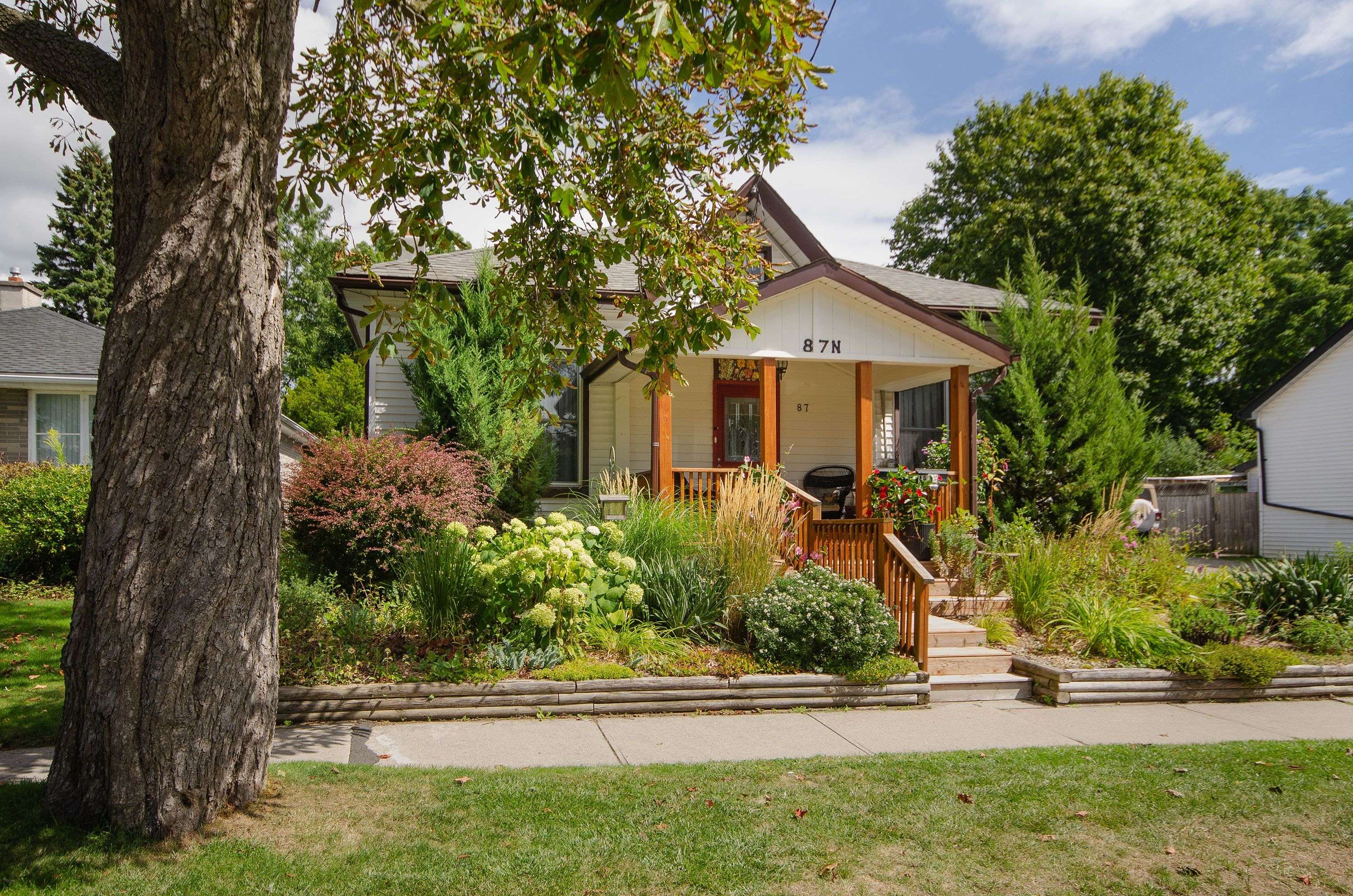 Port Hope, ON L1A 2N8,87 Hope ST N