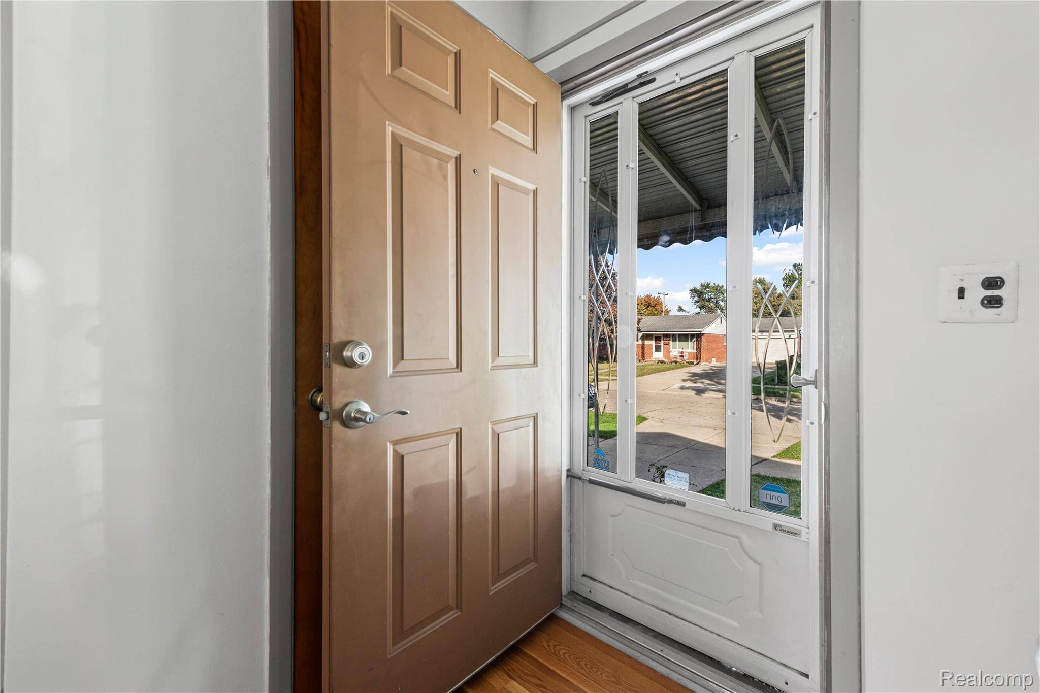 St. Clair Shores, MI 48081,29243 Boston ST