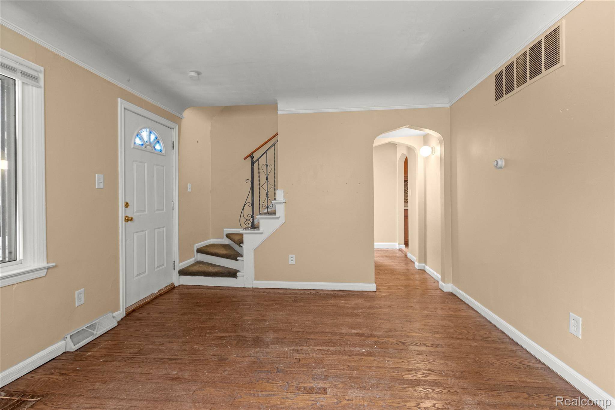 Dearborn Heights, MI 48125,25885 Currier ST