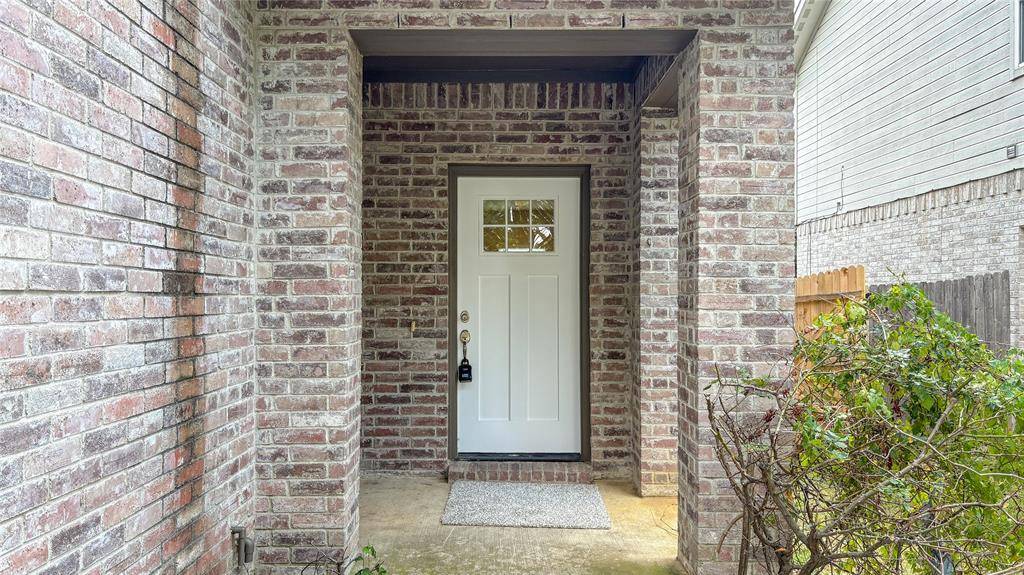 Dallas, TX 75227,9922 Ironhorse Drive