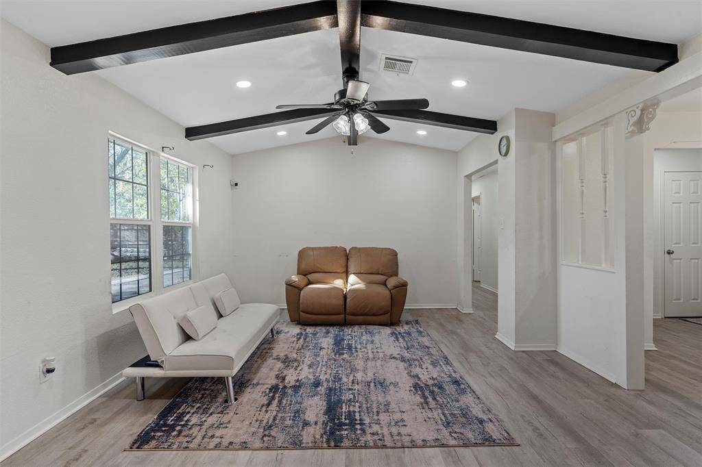 Hewitt, TX 76643,119 New Acres Drive