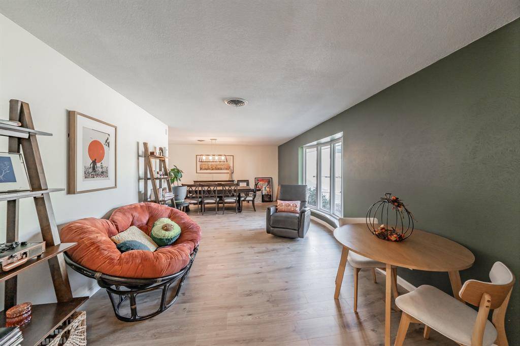 Arlington, TX 76012,1408 Comanche Court