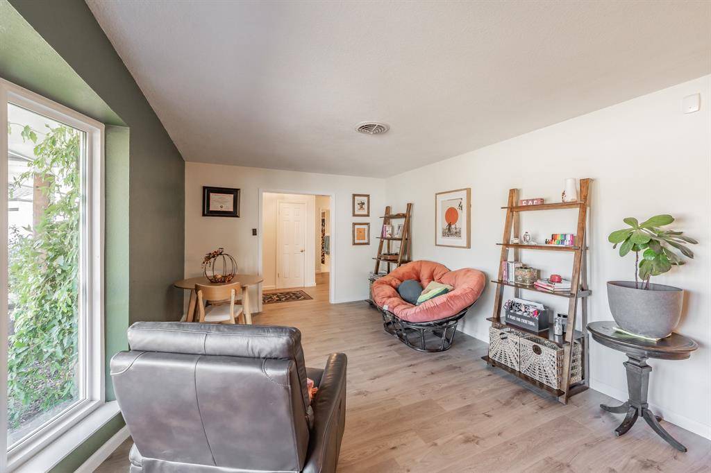 Arlington, TX 76012,1408 Comanche Court