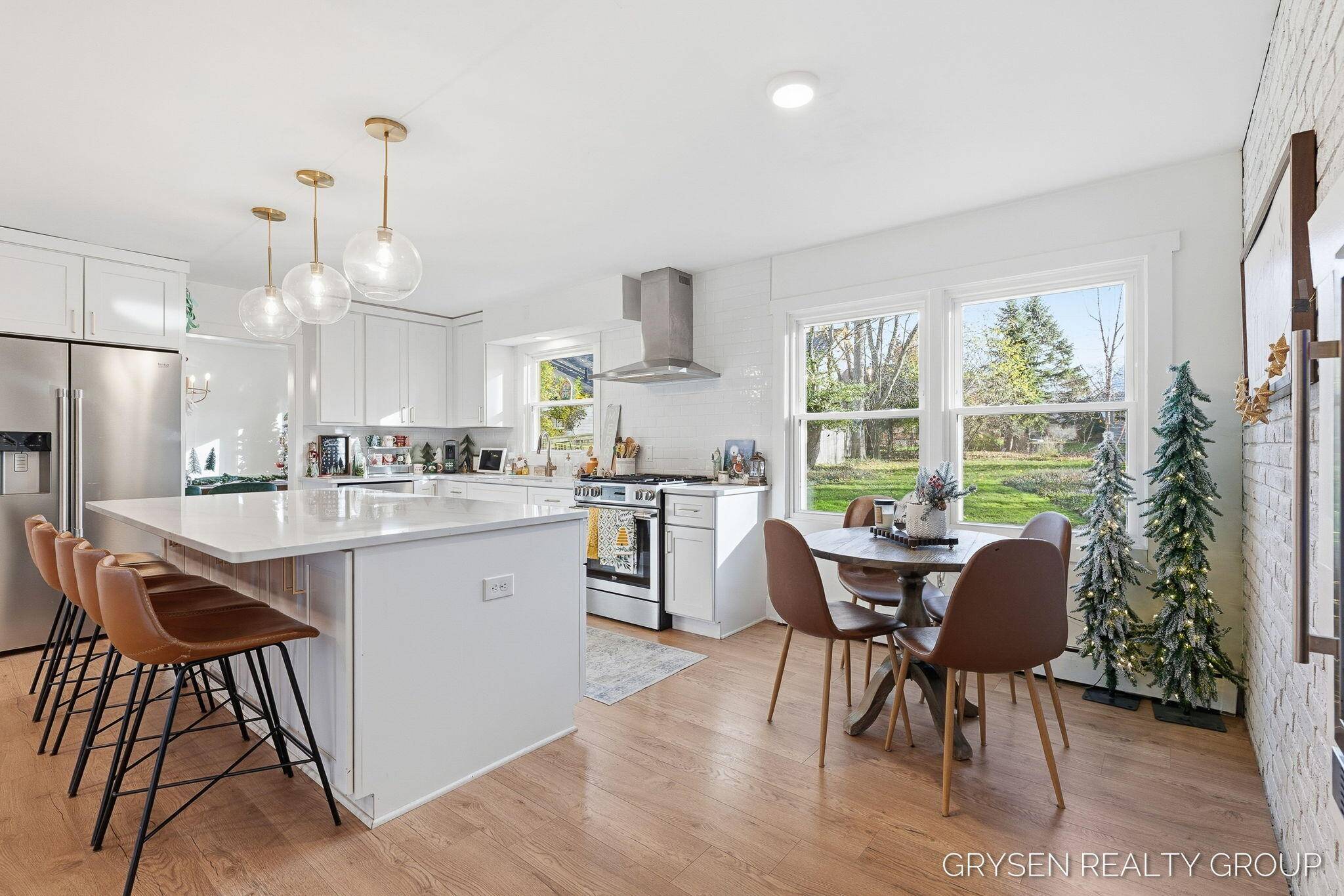 Grand Rapids, MI 49546,2735 Barfield DR SE