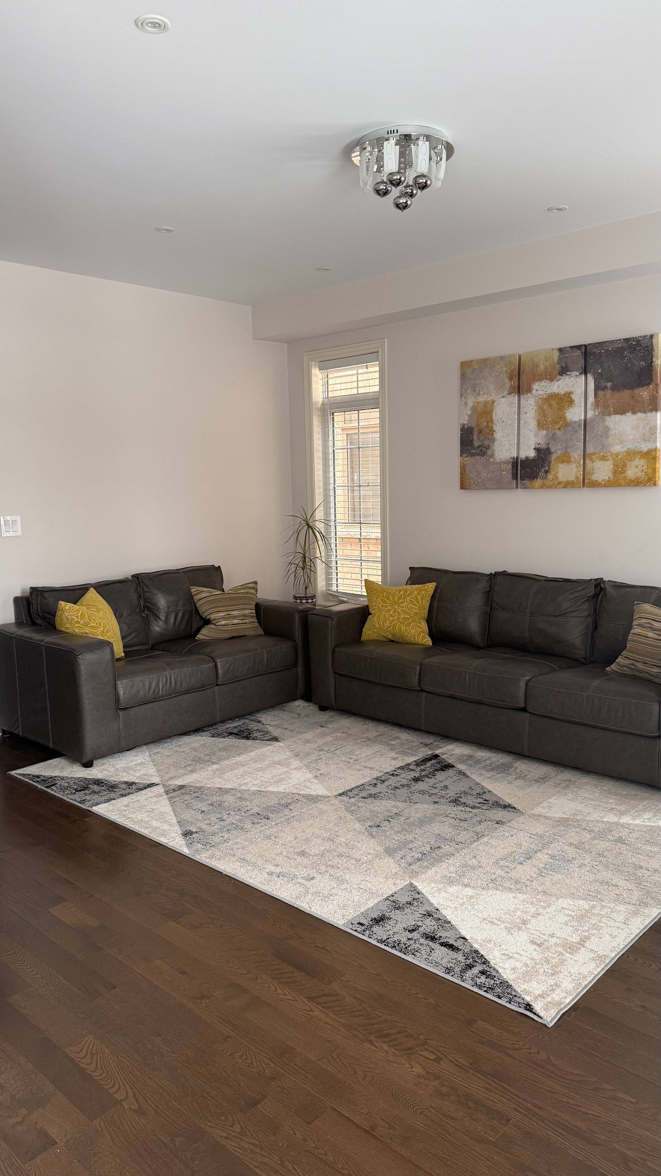 Bradford West Gwillimbury, ON L3Z 2A4,80 Inverness WAY