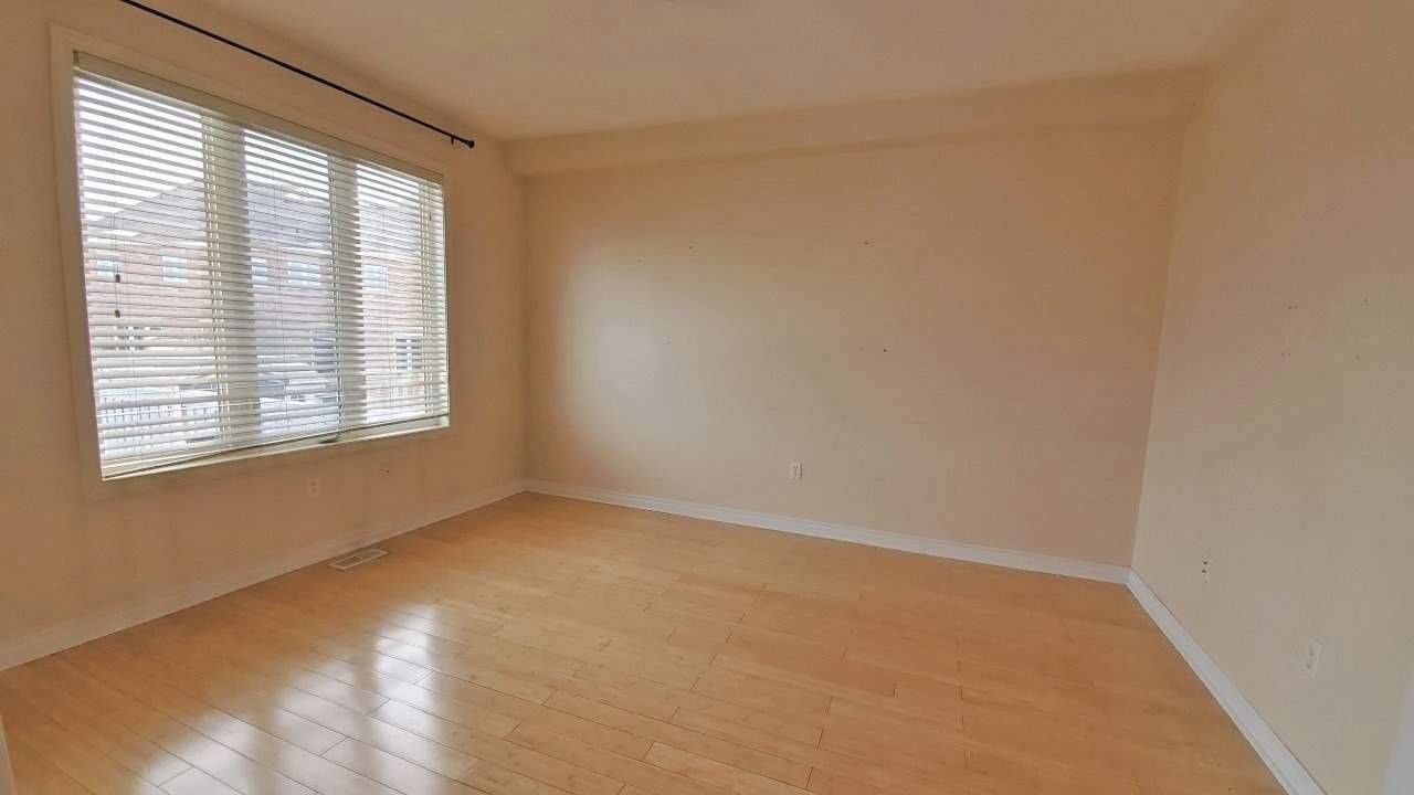 Brampton, ON L7A 0M9,39 Iceland Poppy Upper Level TRL