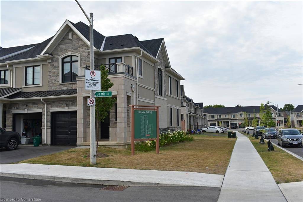 Hamilton, ON L9B 0K1,30 MIA DR #6