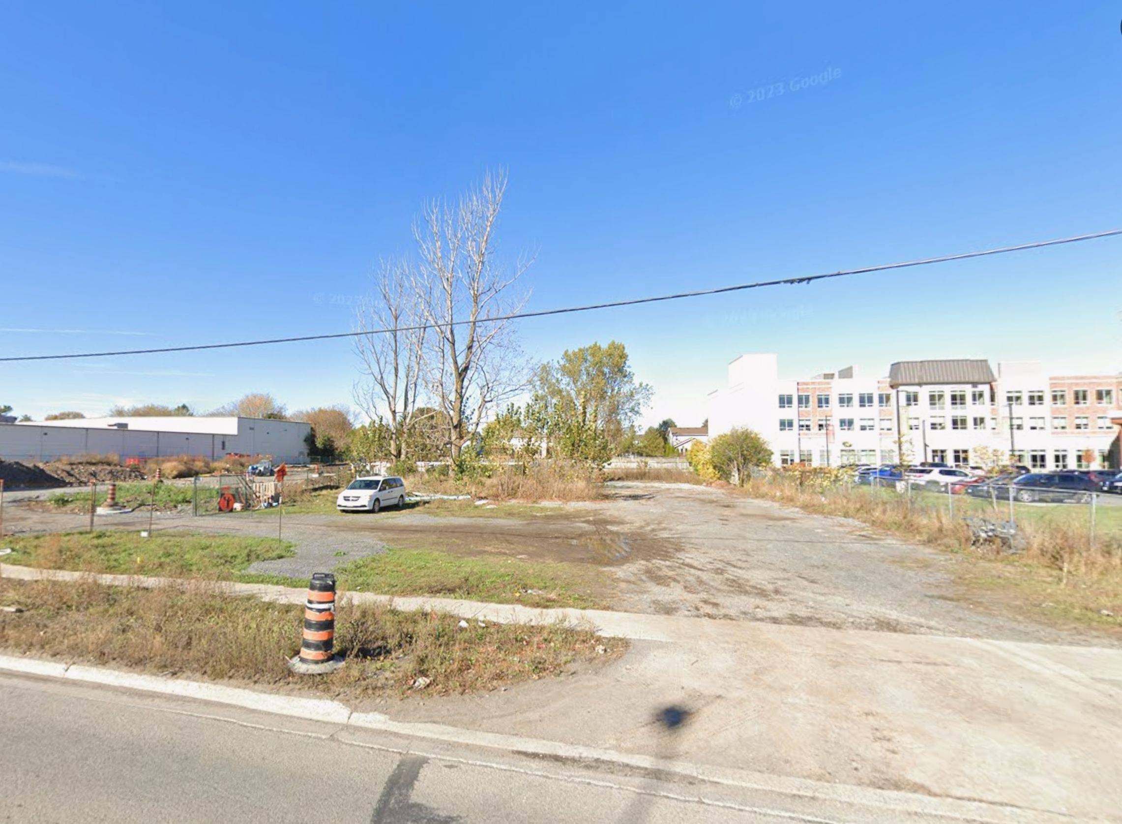 Kingston, ON K7P 2W6,2698 Princess ST