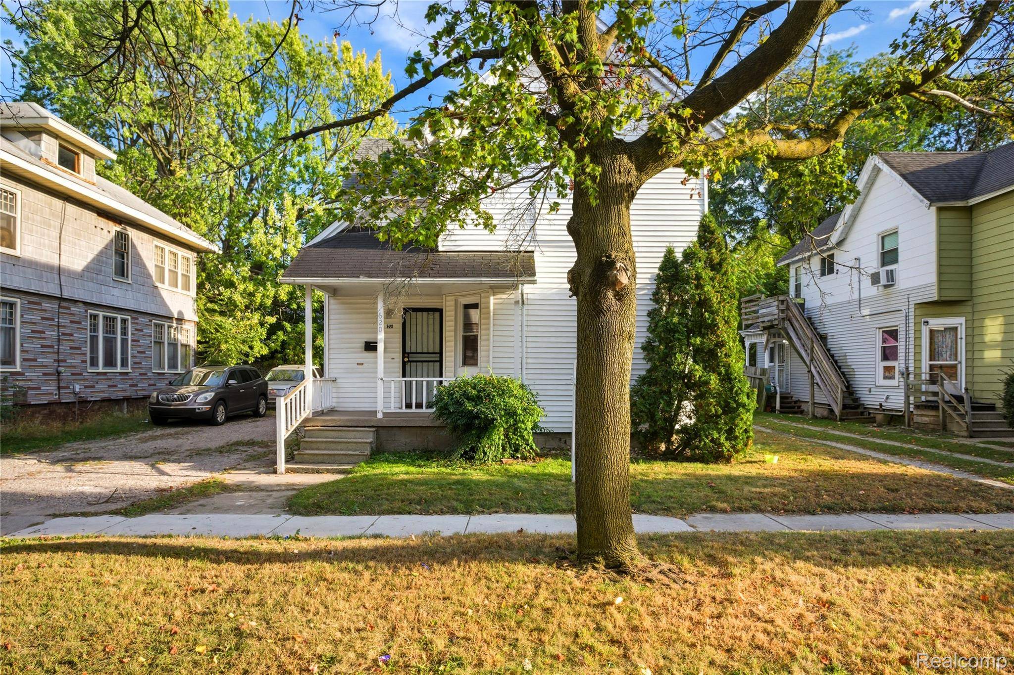 Flint, MI 48503,620 E 2ND ST