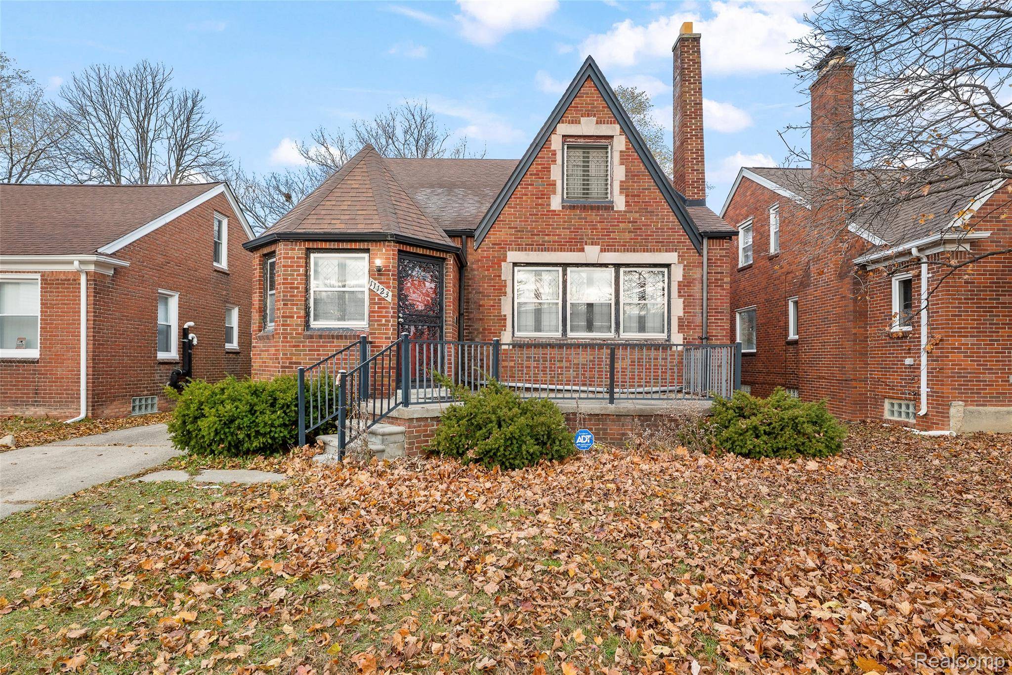 Detroit, MI 48224,11123 Wayburn ST