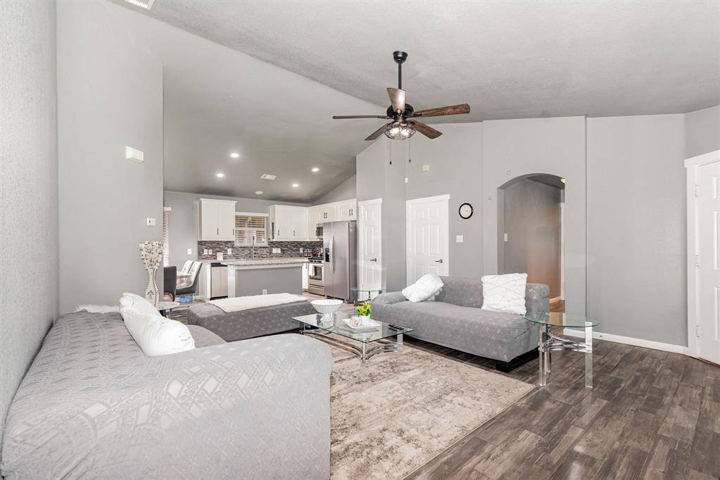 Fort Worth, TX 76131,6337 Geneva Lane