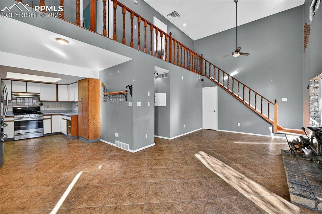 Pueblo, CO 81001,61 Ironweed DR