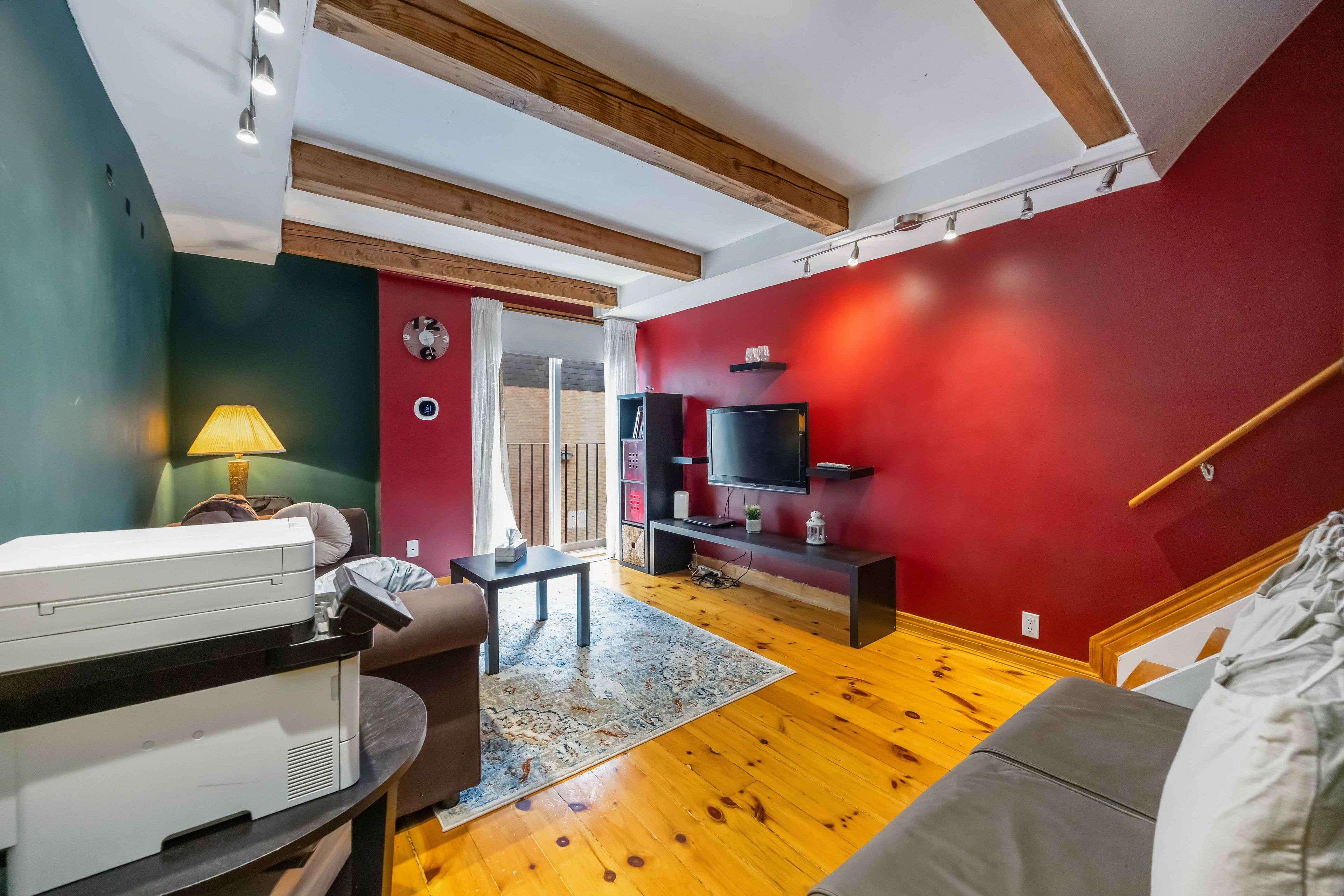 Toronto C08, ON M5B 2C2,325 Jarvis ST #27