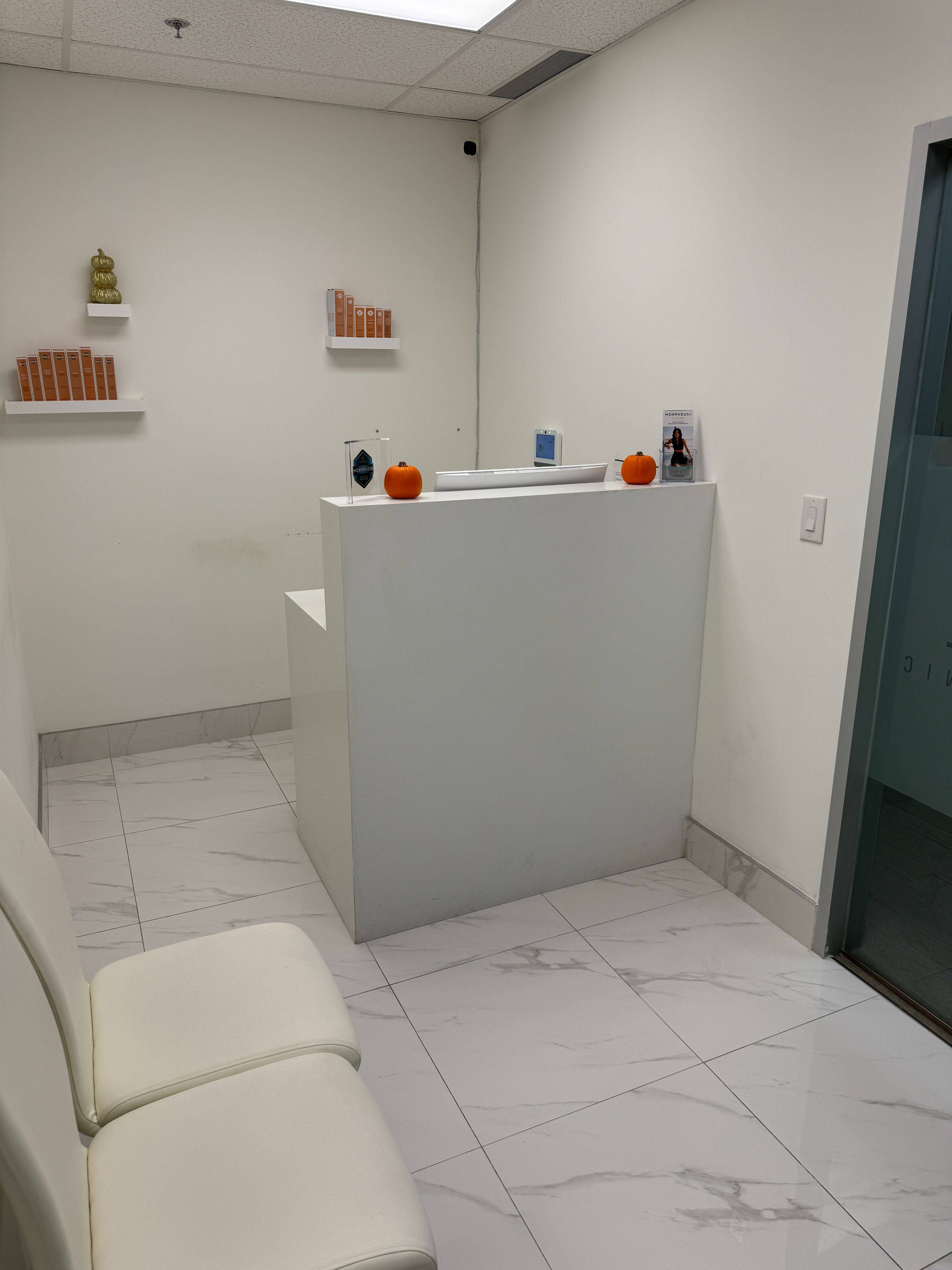 Oakville, ON L6M 1M1,3075 Hospital Gate #422